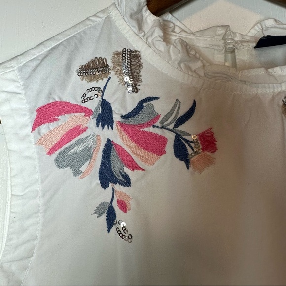 Kaari Blue Sleeveless Hi-Lo Blouse Ruffle Embroidered Flowers Sequins Size Small - Picture 5 of 6